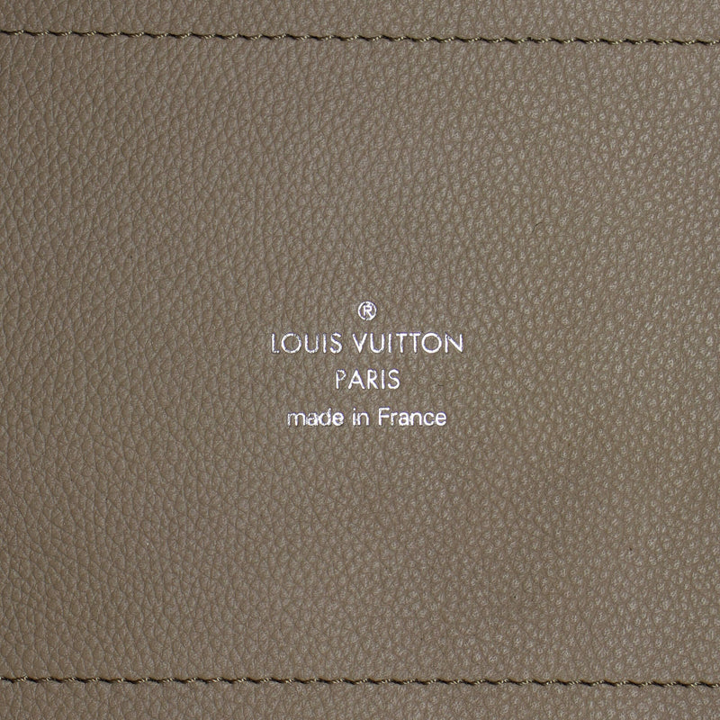 Louis Vuitton Hina Handbag Mahina