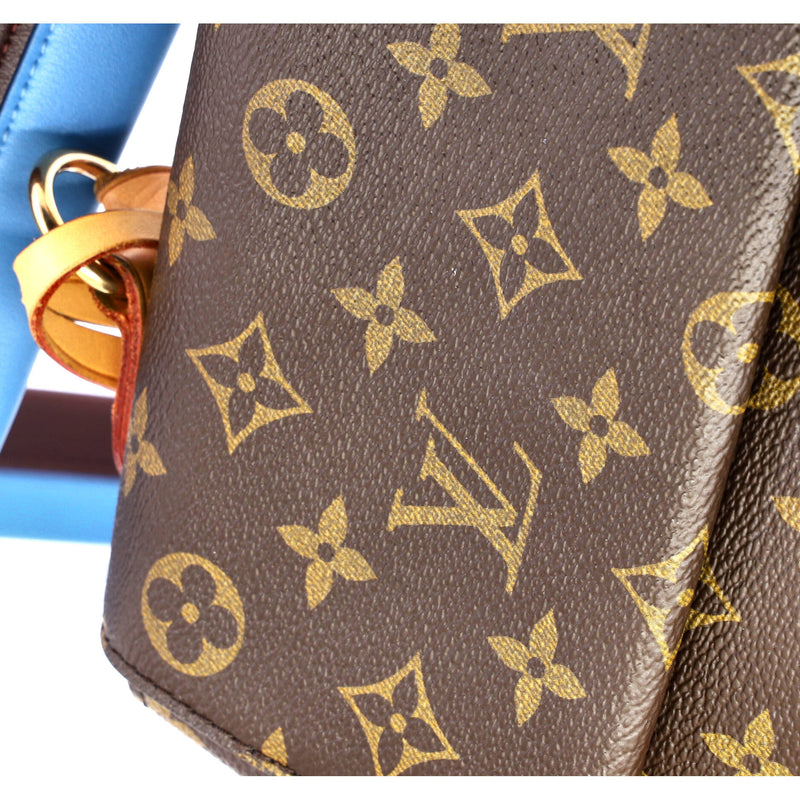 Louis Vuitton Cluny Top Handle Bag