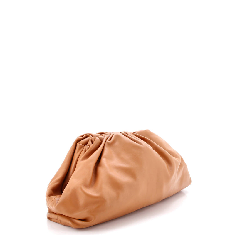 Bottega Veneta The Pouch Leather Teen