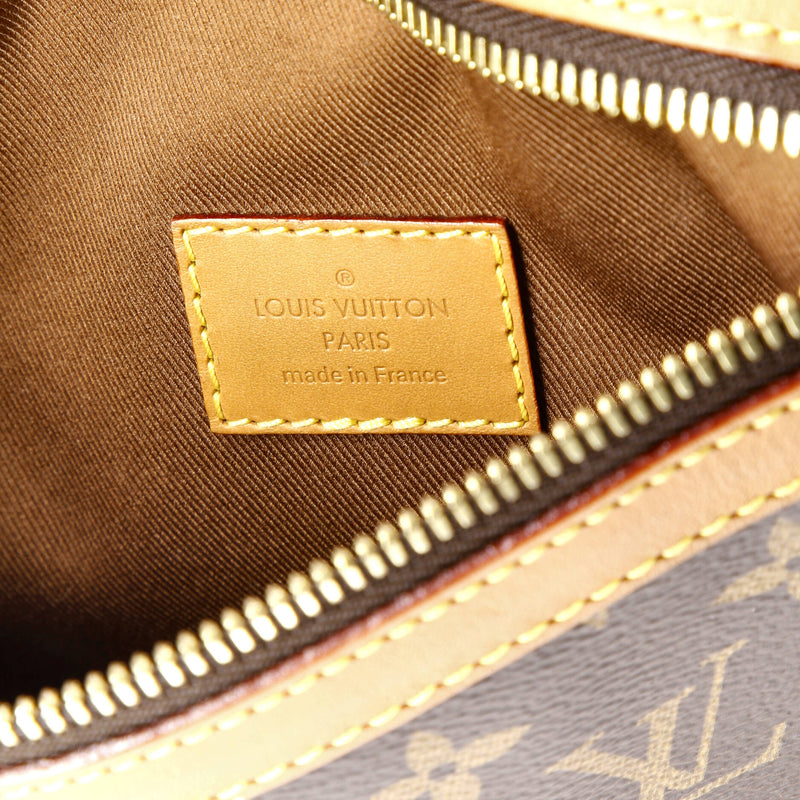 Louis Vuitton Saumur Messenger Bag