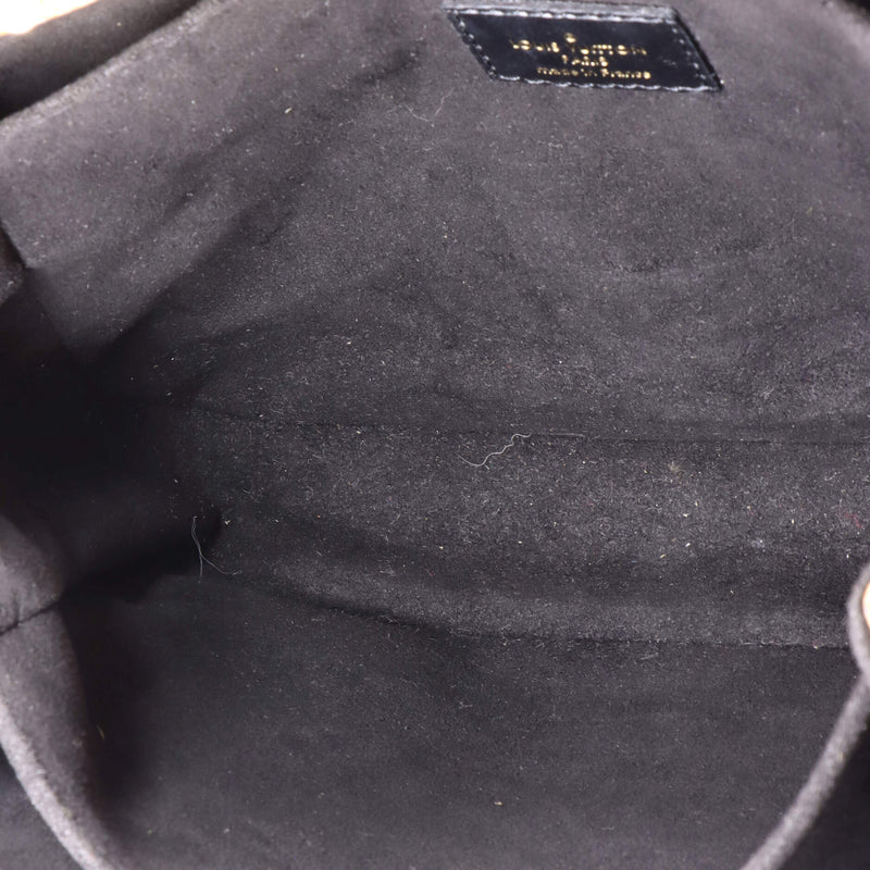 Louis Vuitton Pochette Metis Reverse