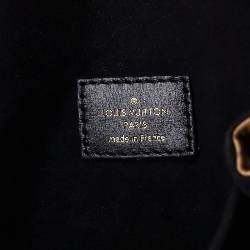 Louis Vuitton Pochette Metis Reverse