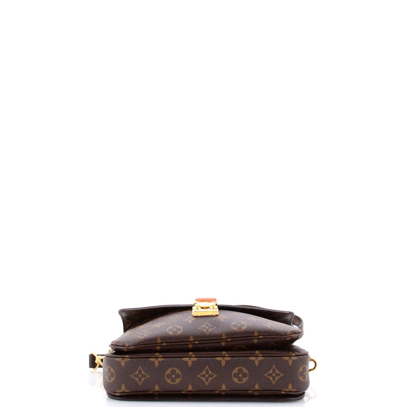 Louis Vuitton Pochette Metis Canvas
