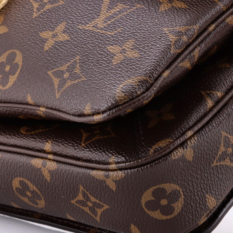 Louis Vuitton Pochette Metis Canvas