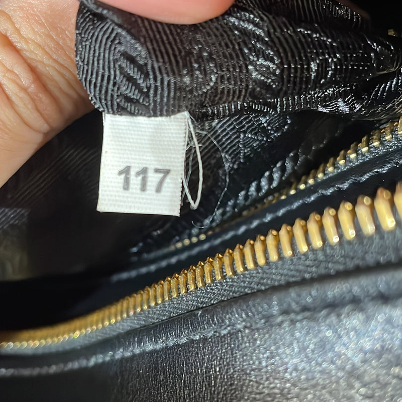 Prada Esplanade Tote Saffiano With City