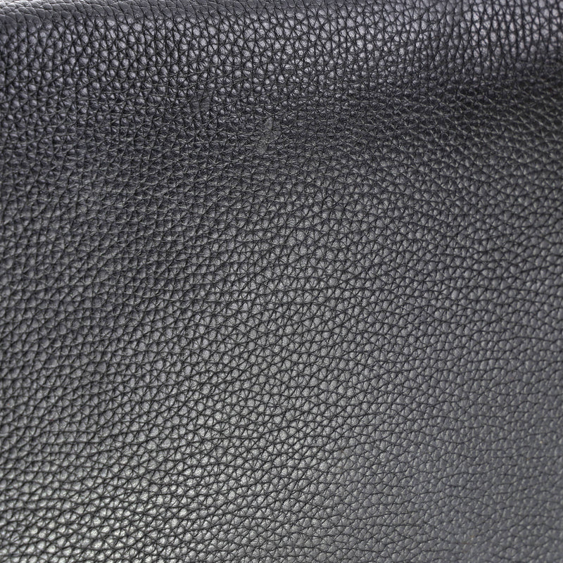 Trapeze Bag Leather Medium