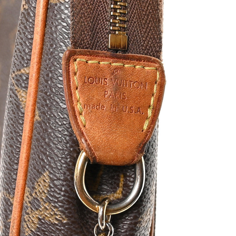 Louis Vuitton Eva Clutch