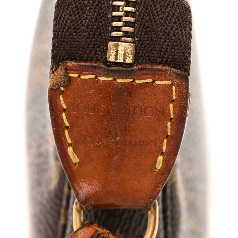 Louis Vuitton Pochette Accessories
