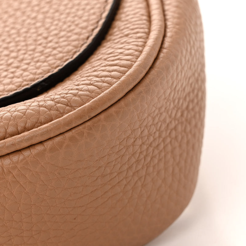 Gucci Pebbled Calfskin Medium Soho Flap