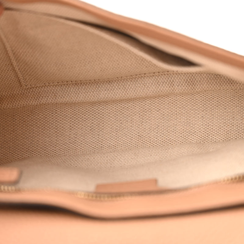 Gucci Pebbled Calfskin Medium Soho Flap