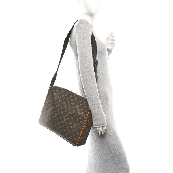 Louis Vuitton Abbesses Messenger Bag