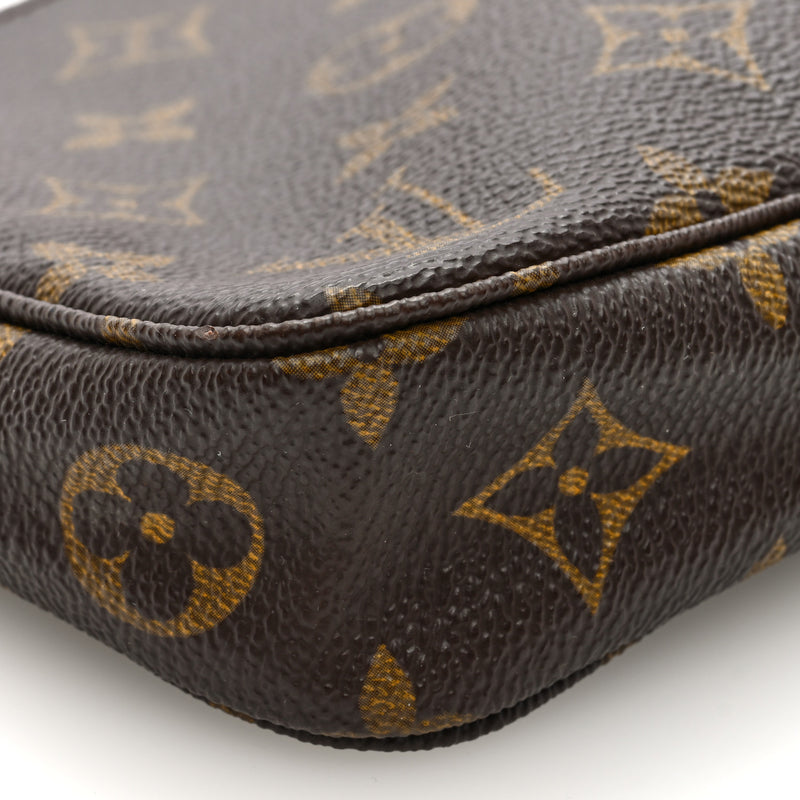 Louis Vuitton Pochette Accessories