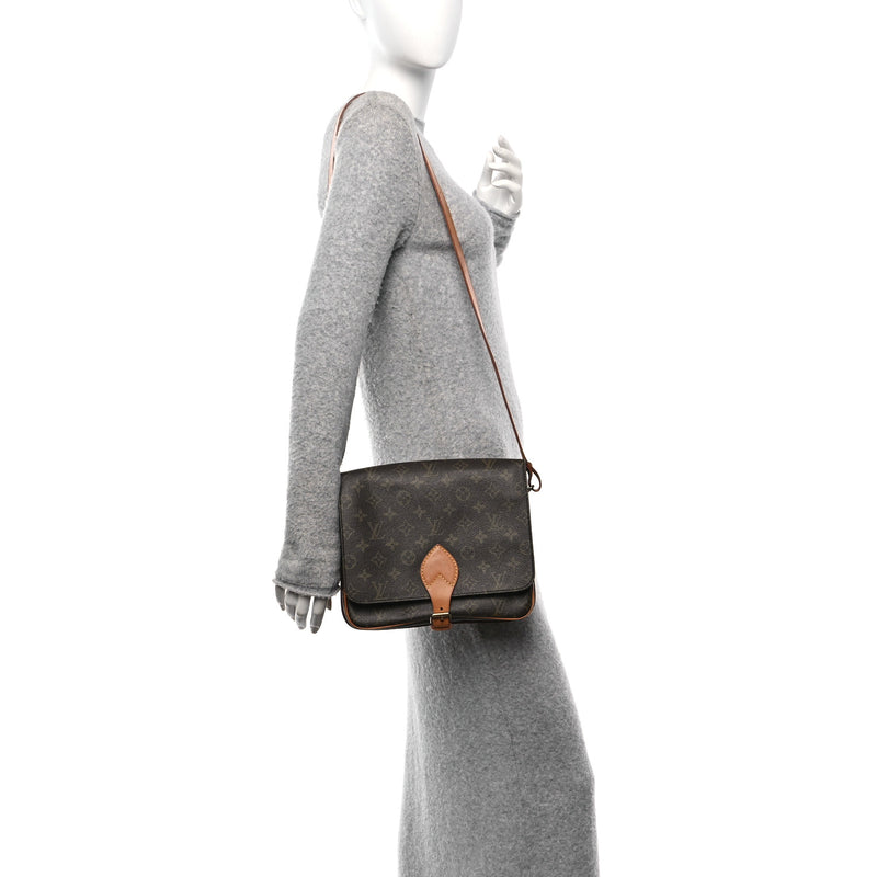 Louis Vuitton Cartouchiere 26