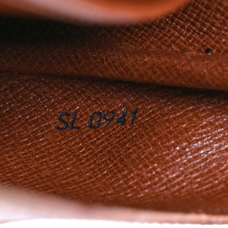 Louis Vuitton Cartouchiere 26