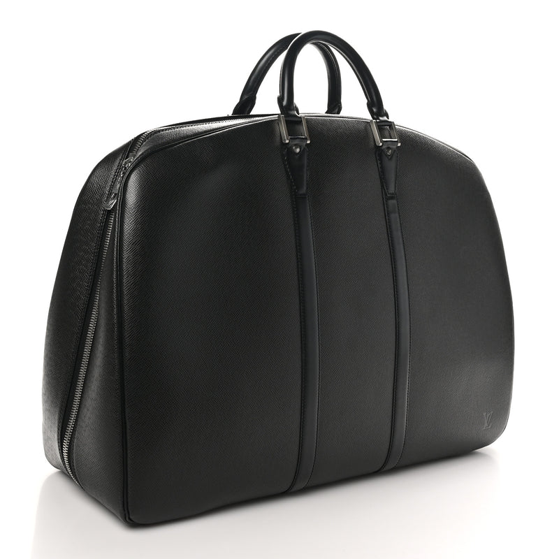 Louis Vuitton Taiga Helanga 1 Poche