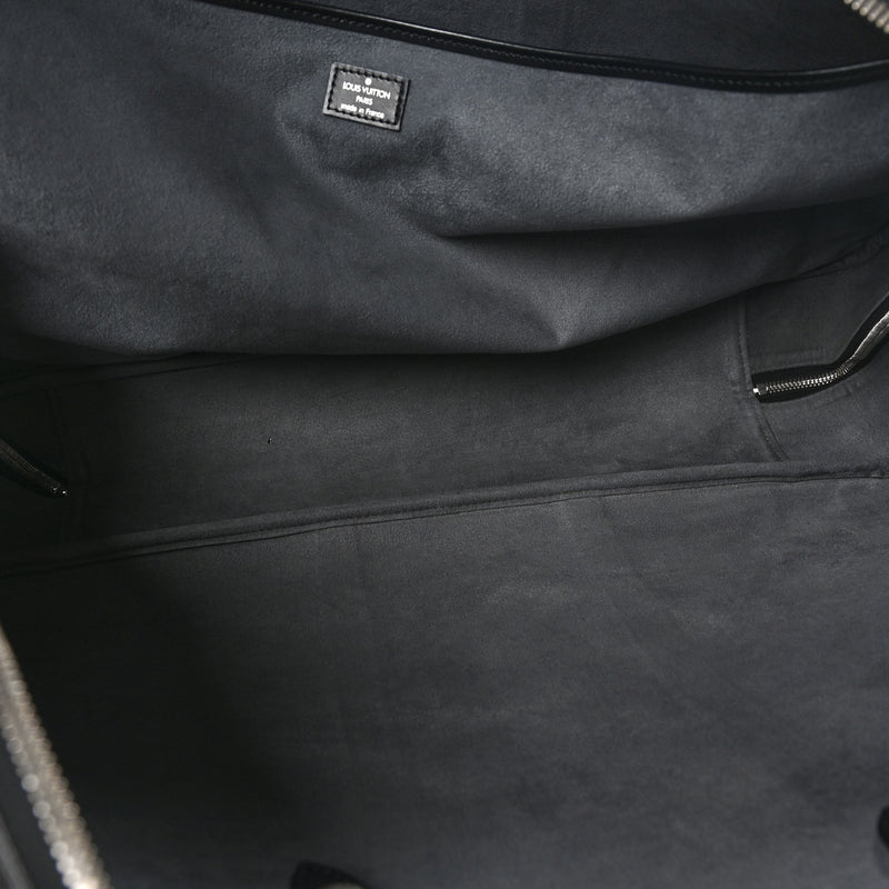 Louis Vuitton Taiga Helanga 1 Poche