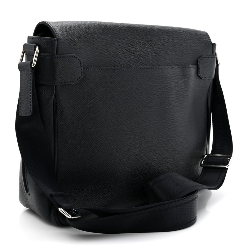 Louis Vuitton Taiga Roman Mm Messenger