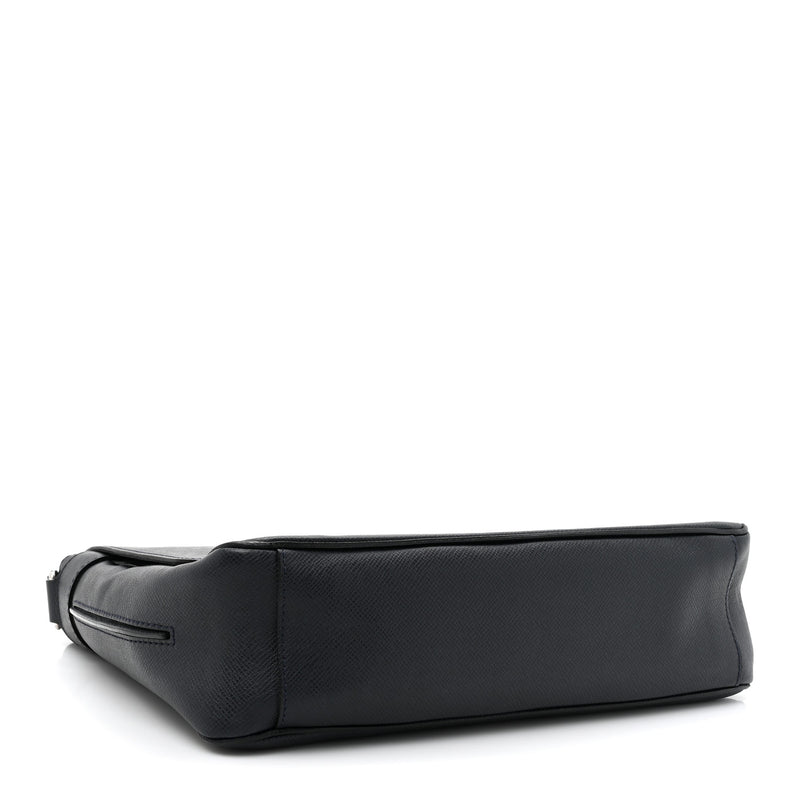 Louis Vuitton Taiga Roman Mm Messenger