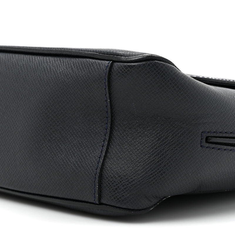 Louis Vuitton Taiga Roman Mm Messenger