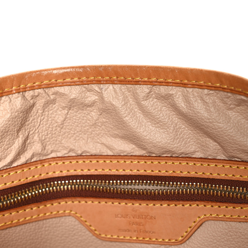 Louis Vuitton Bucket 27