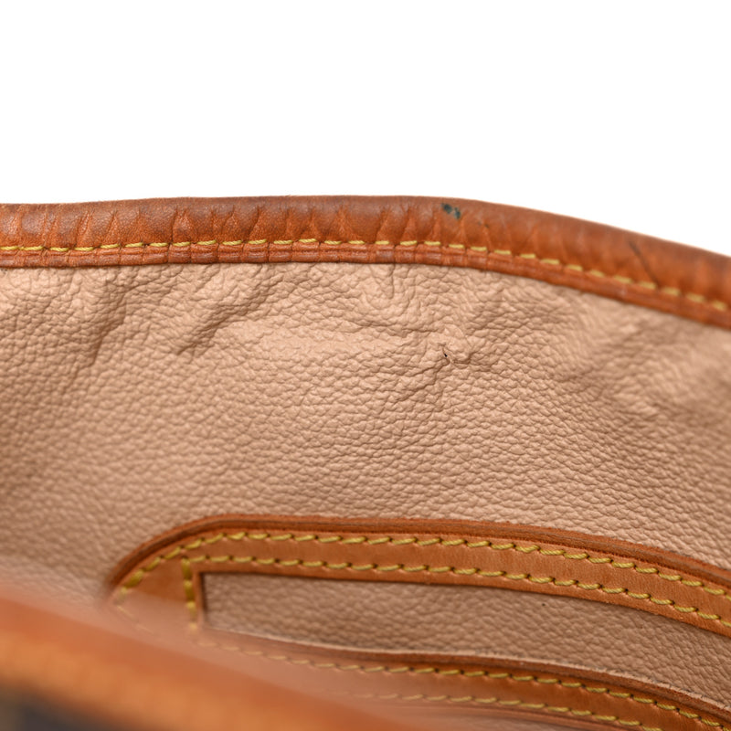 Louis Vuitton Bucket 27