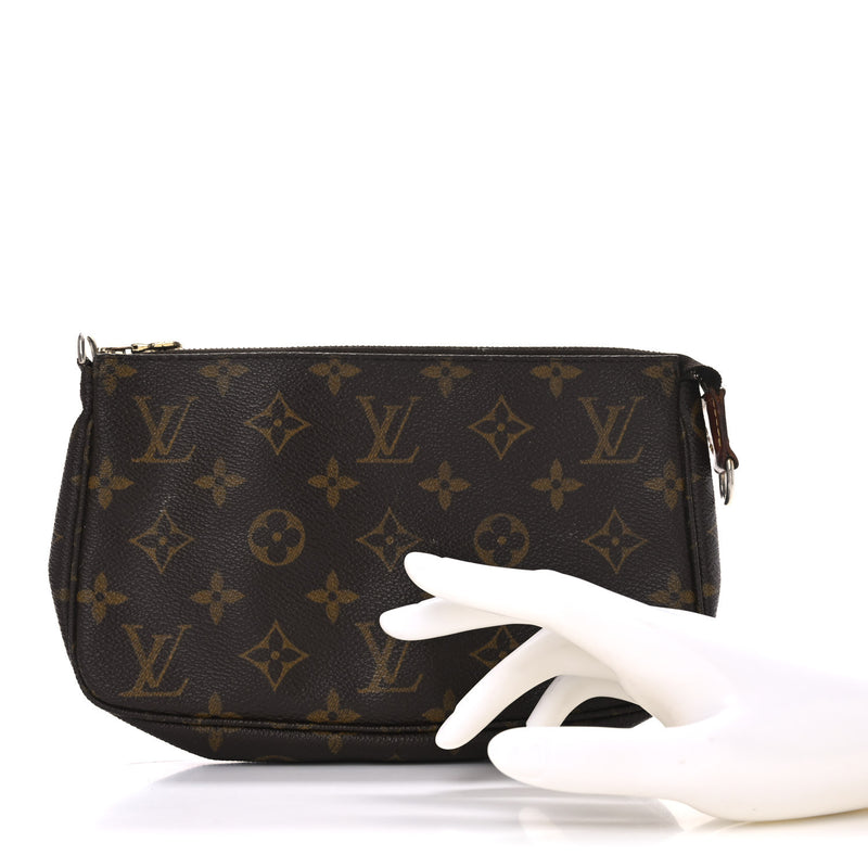 Louis Vuitton Pochette Accessories