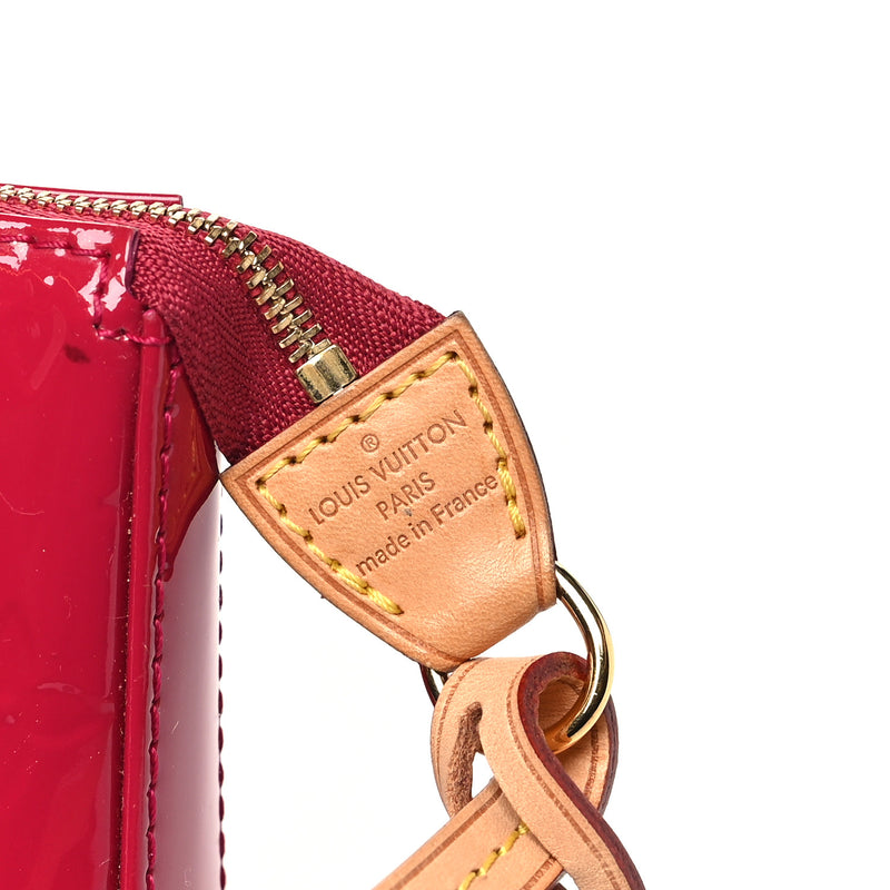 Louis Vuitton Vernis Pochette