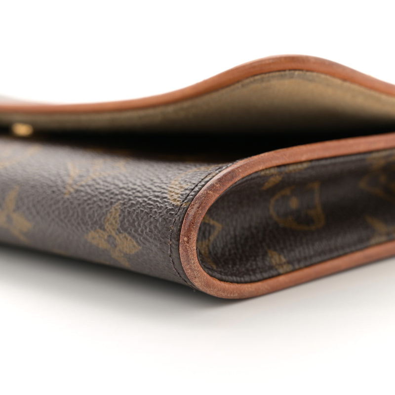 Louis Vuitton Pochette Twin Gm