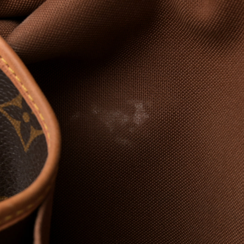 Louis Vuitton Saumur 30