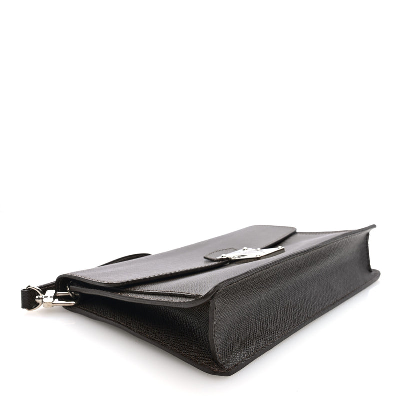 Louis Vuitton Taiga Pochette Belaia