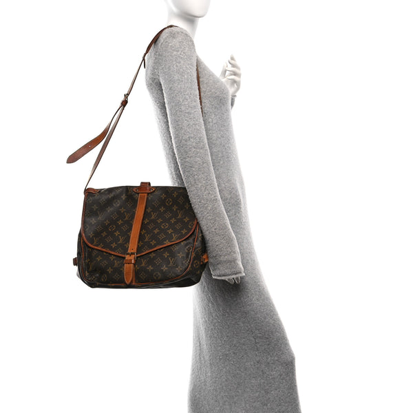 Louis Vuitton Saumur 35