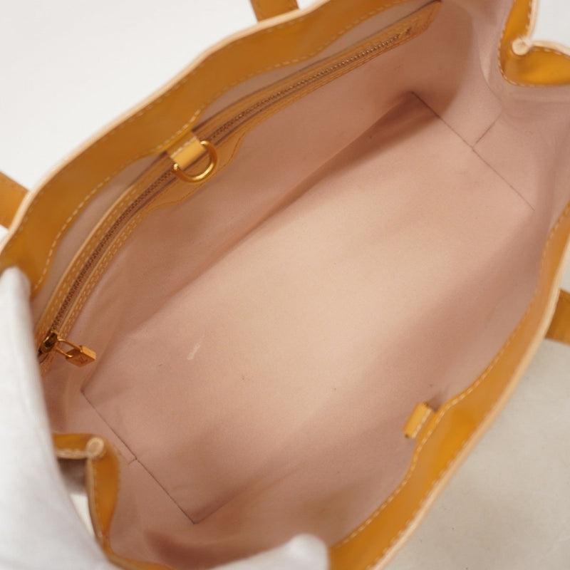 Wilshire Handbag Vernis Pm