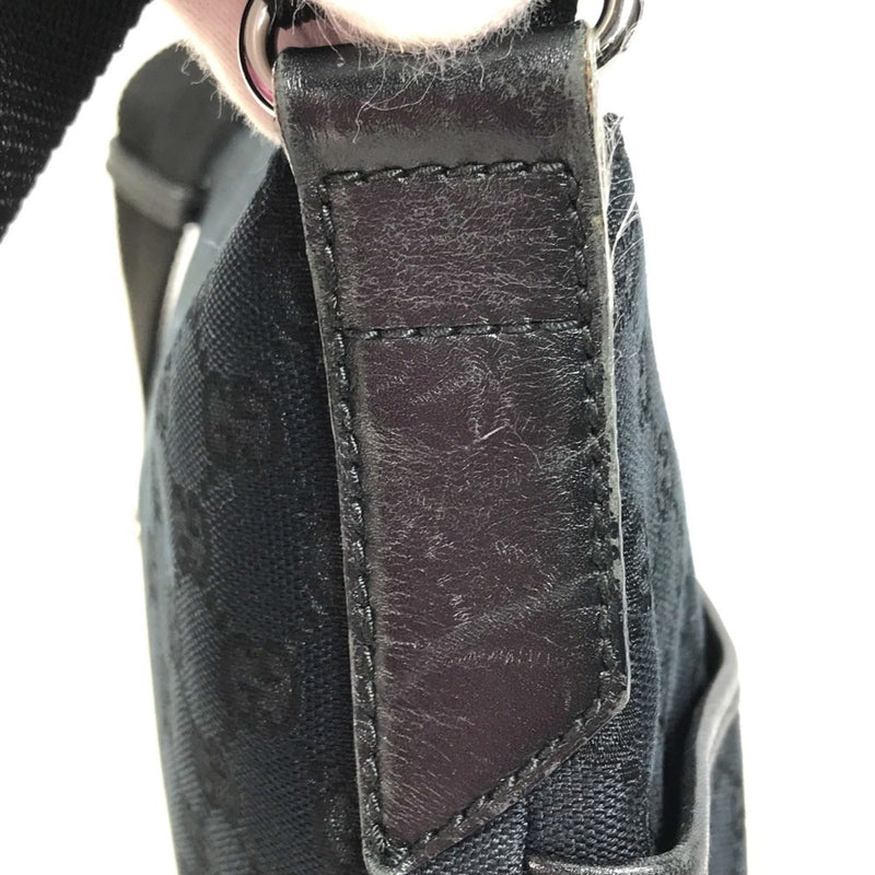 Zip Messenger Bag Gg Canvas With
