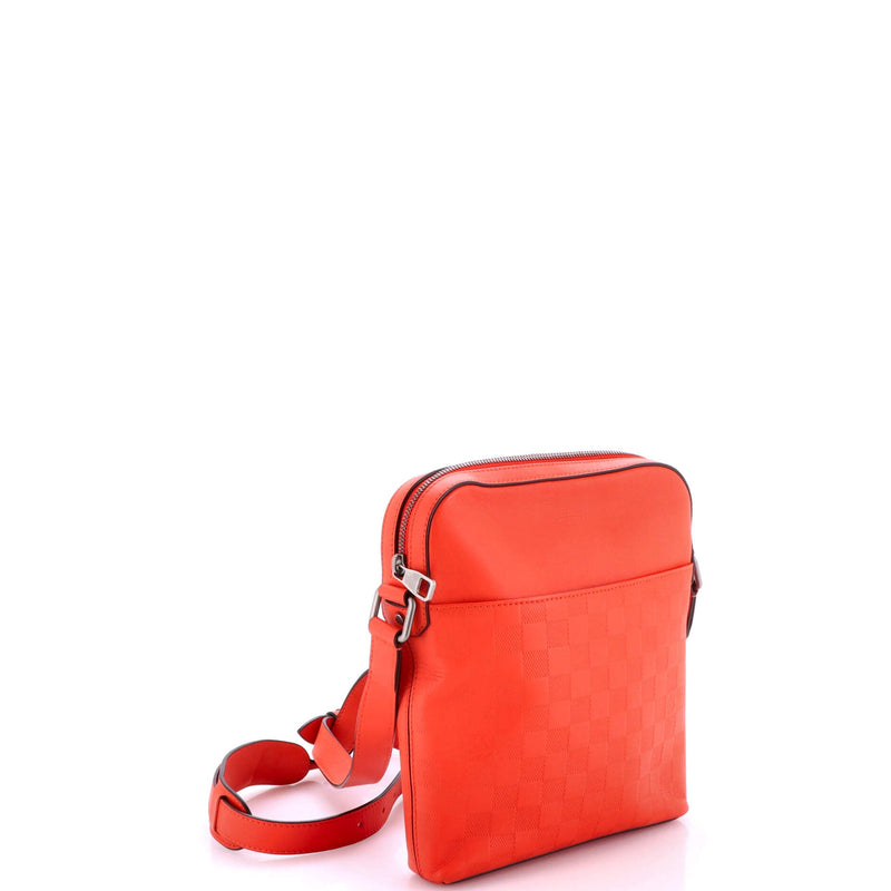 District Pochette Damier Infini Leather