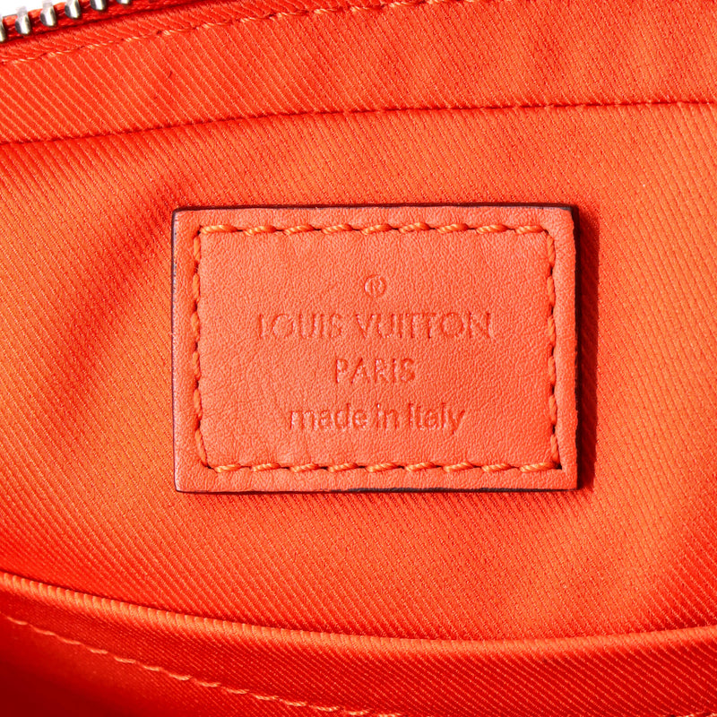 District Pochette Damier Infini Leather