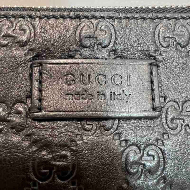 Signature Soft Wristlet Guccissima