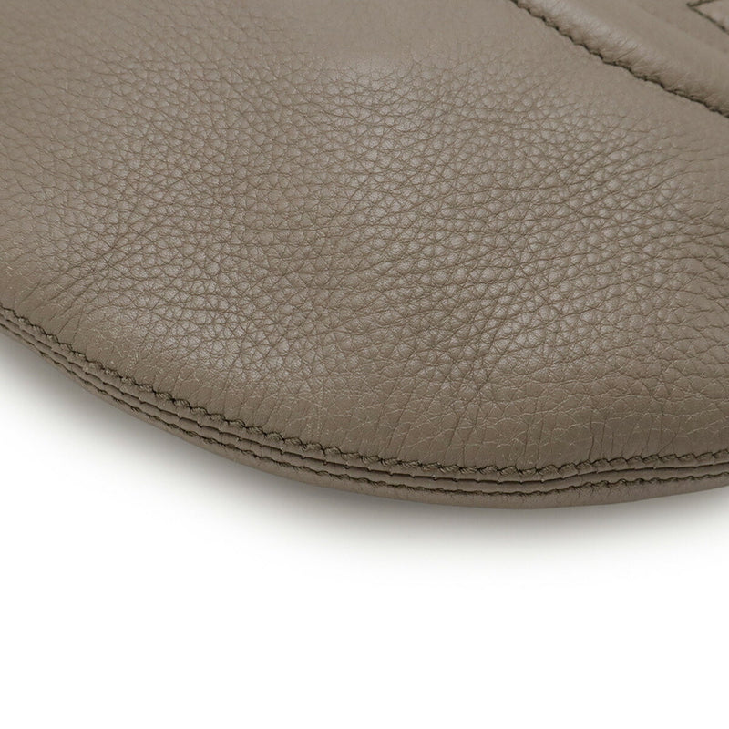 Soho Messenger Bag Leather Medium