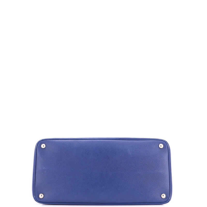 Turnlock Cuir Twin Tote Saffiano Leather