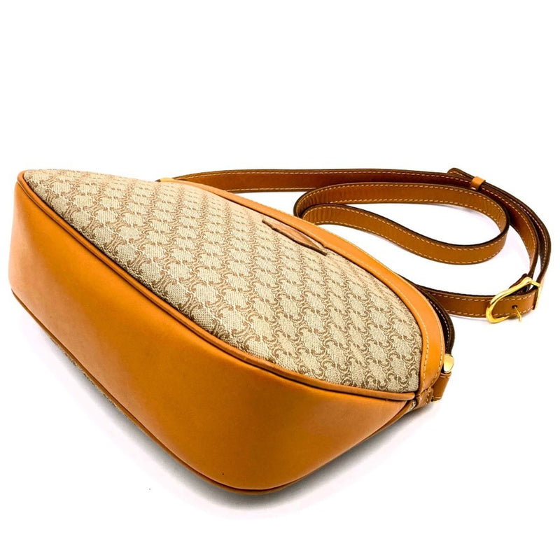 Vintage Saddle Flap Shoulder Bag Macadam