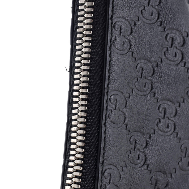 Signature Soft Wristlet Guccissima