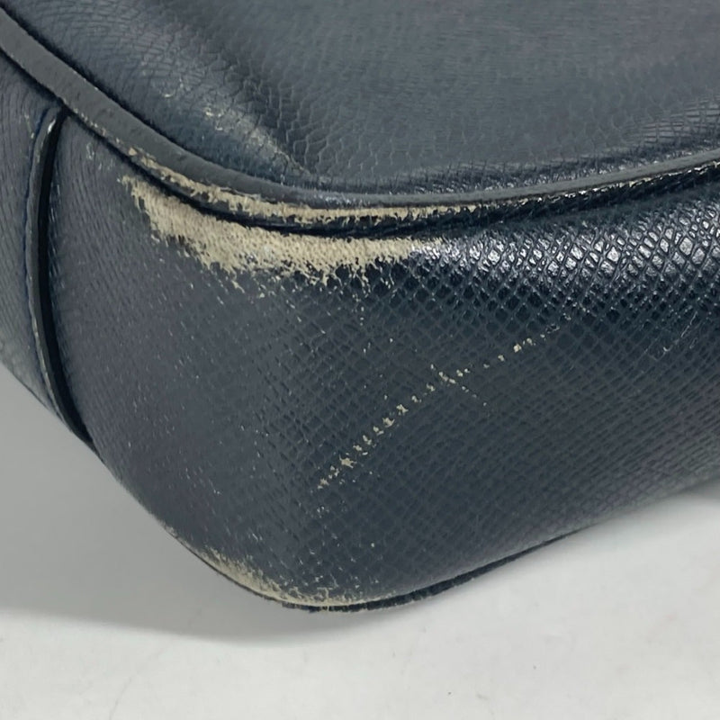 Vassili Handbag Taiga Leather Pm