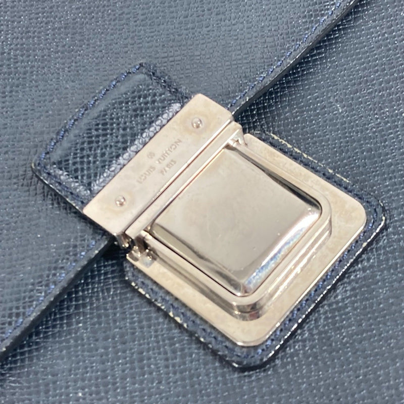 Vassili Handbag Taiga Leather Pm