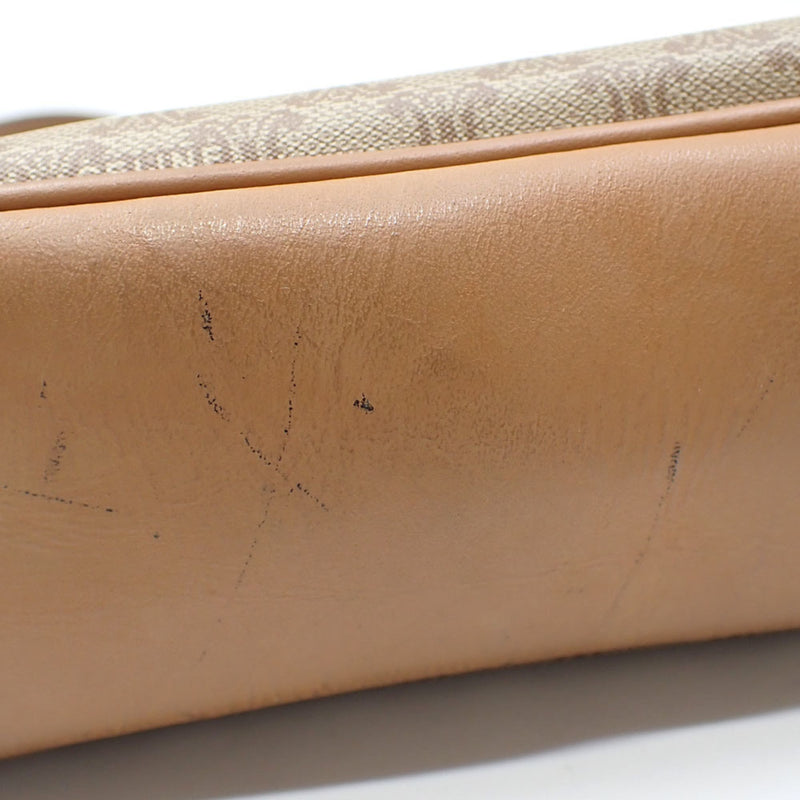 Vintage Saddle Flap Shoulder Bag Macadam