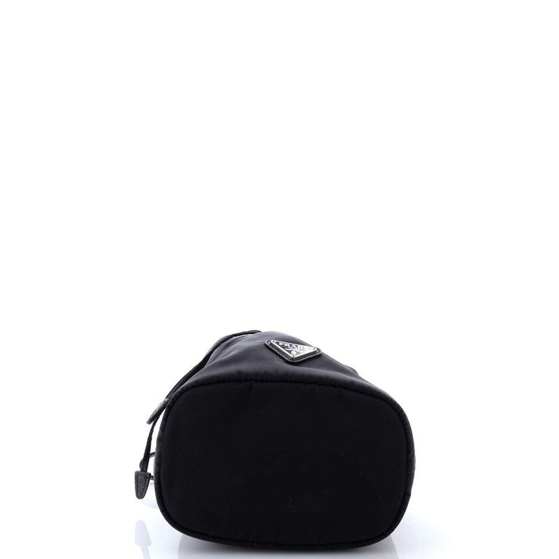 Drawstring Wristlet Bucket Bag Tessuto