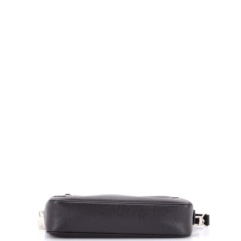 Kasai Clutch Taiga Leather