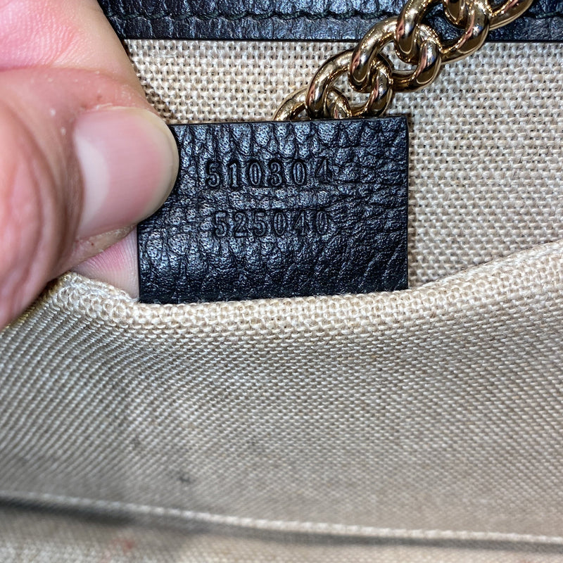 Interlocking Shoulder Bag Leather Small