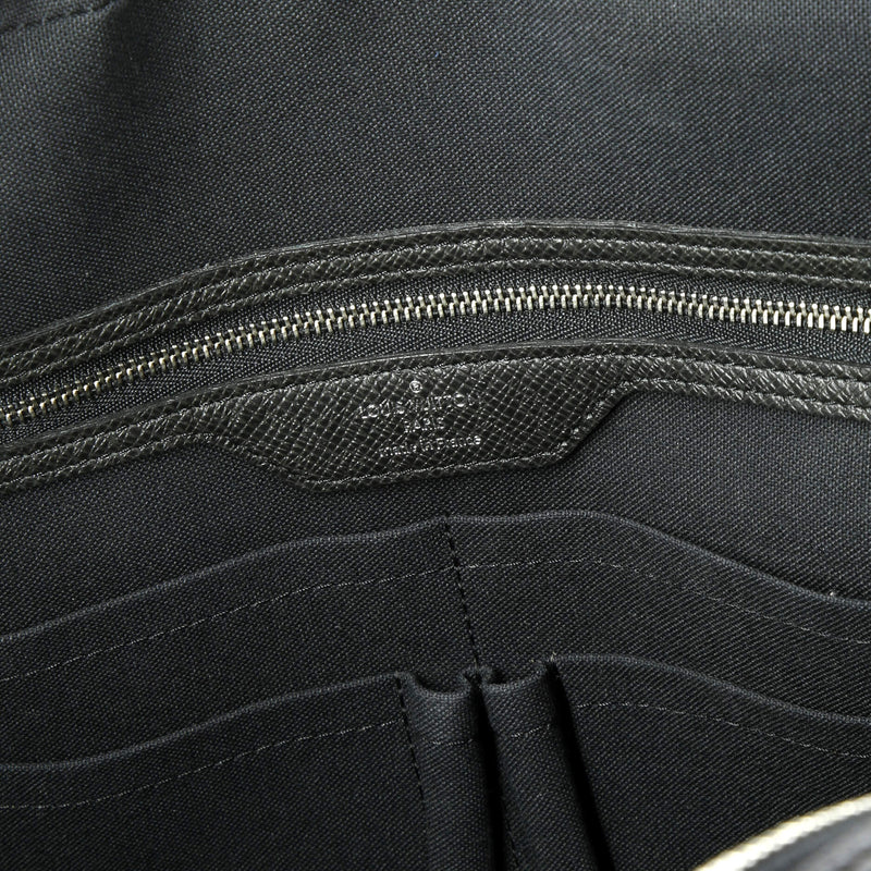 Neo Igor Briefcase Taiga Leather