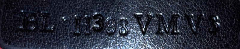 Glam Lock Shoulder Bag Leather Medium