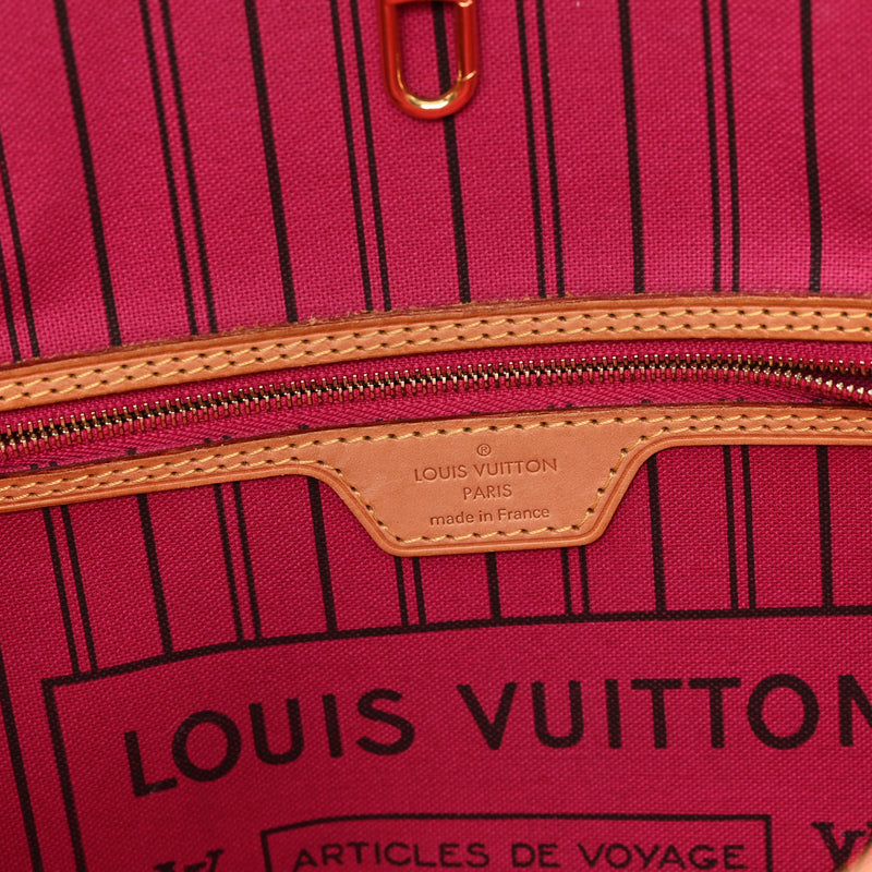 Louis Vuitton Neverfull Pm