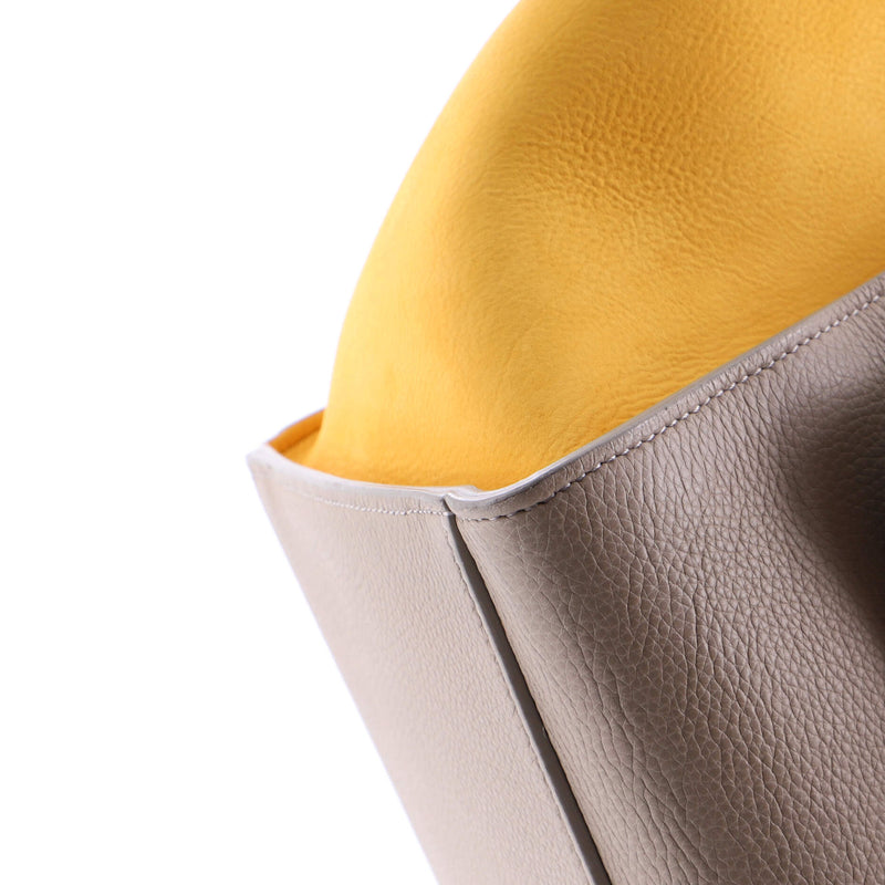 Trapeze Bag Leather With Patent Small
